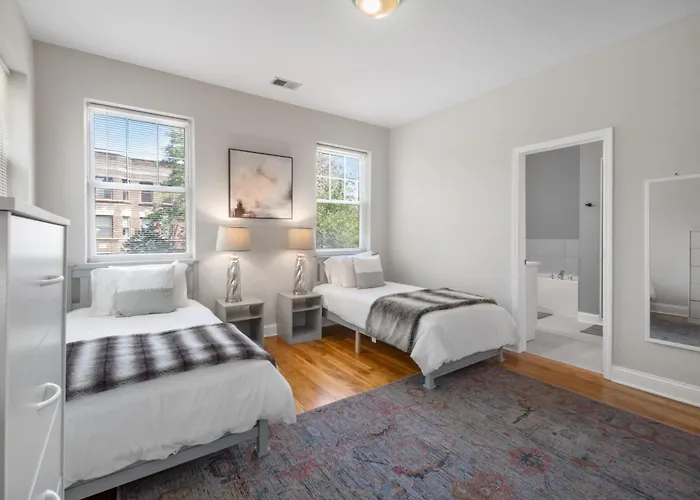Habitación en casa particular Kenwood Apartments, Downtown Hyde Park *